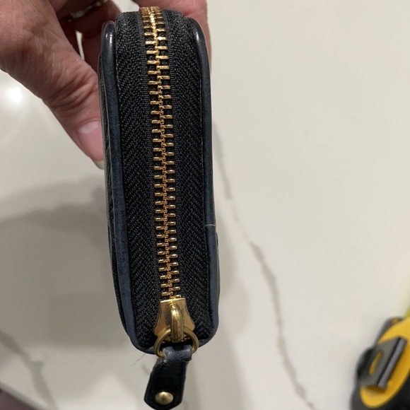 Coach Black Leather Zip Around Wallet - Picture 9 of 9